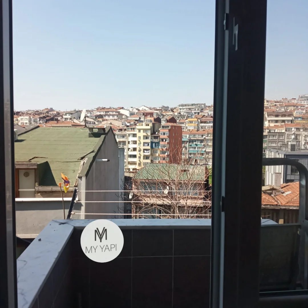 Eski Balkon